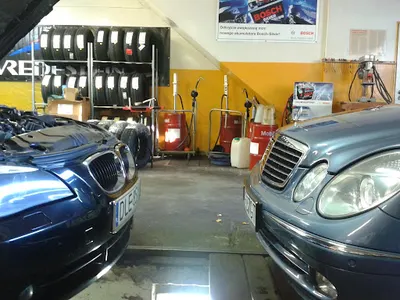 Moto Global